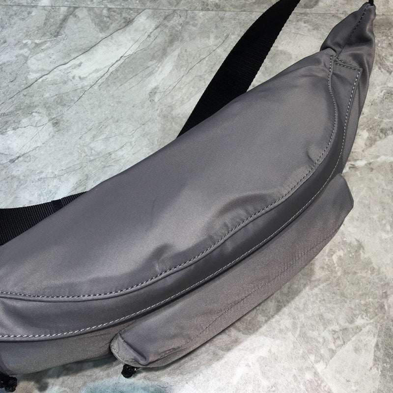 Statement Vegan Leather Handbag - Premium Craftsmanship Detailing | Women's Designer-Inspired Purse #243 - hardware and detail close-up (image 5) of designer-inspired handbag