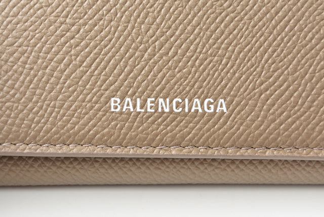 Auranoria elegant leather Luxury Item back view