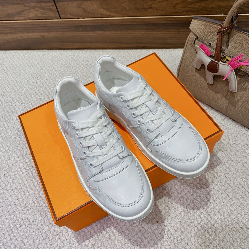 Hermes shoes Style 251 - true-to-life color detail