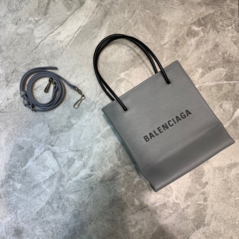 Chic Premium PU Leather Handbag - Modern Structured Build | Women's Everyday Carry Handbag #913 - front view (image 1) of designer-inspired handbag