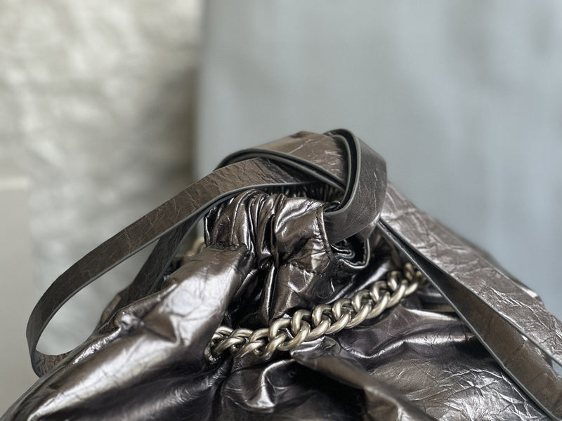 Zivas Charm Versatile Design Fashion Handbag (Contemporary Shape Language) – Styled Look
