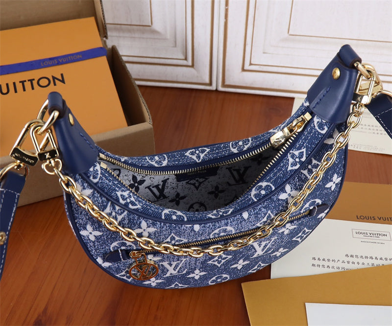  shopper bag interior and compartment view 9
