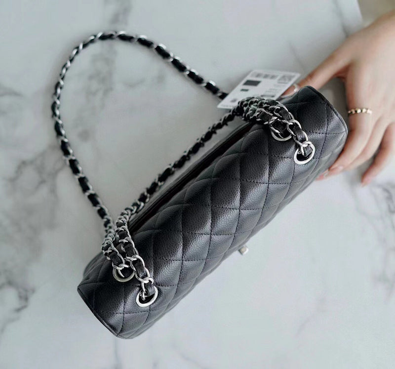 Zivas Charm Refined Structure Designer Handbag (Modern Wardrobe Staple) – Detail View