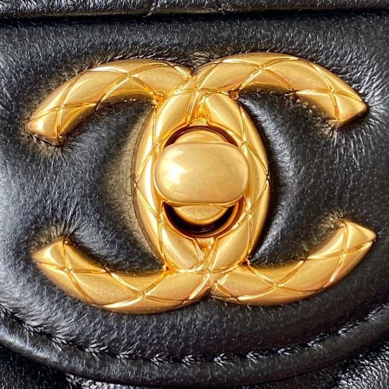  mid purse view 9
