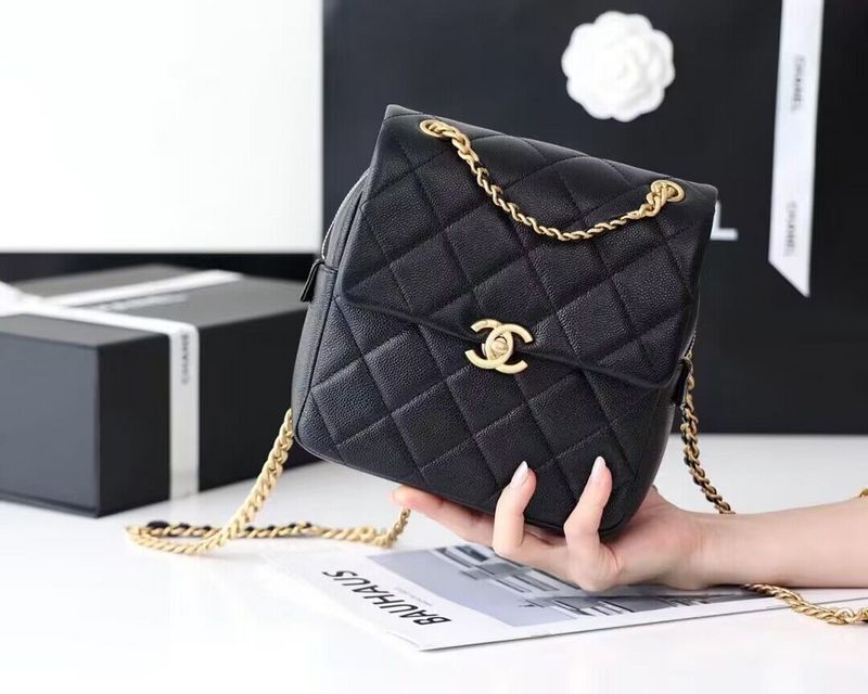  handbag, mid everyday style, image 4