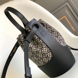 Ziva's Charm handbag – detail view (18cm*13cm*25cm)