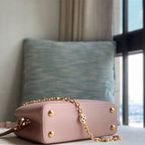 modern crossbody bag styled with outfit 18