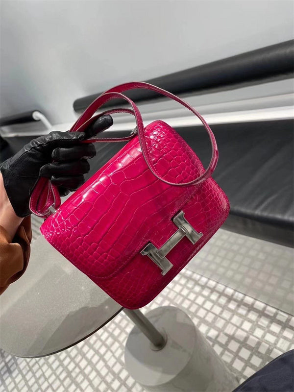 Minimalist bag shown from front angle