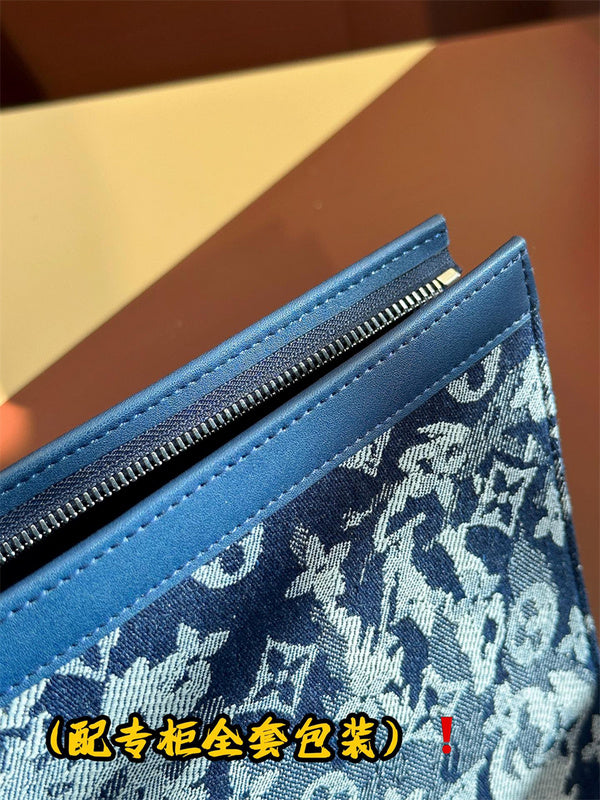  understated everyday bag detail view showing craftsmanship 8