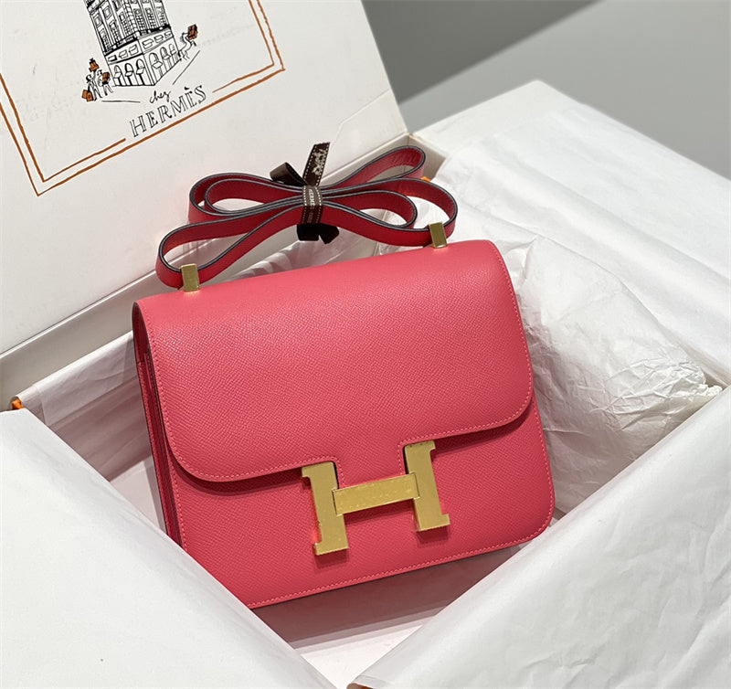 Streamlined bag shown from front angle