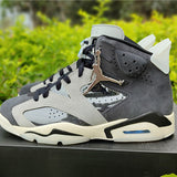 Nike Men's & Women's Designer Street Sneakers — Style 182 angle view