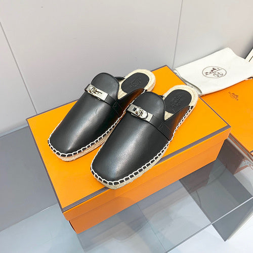 Hermes sandals Style 200 - texture and material detail