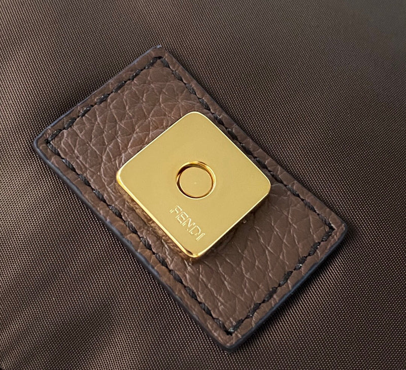 Ziva's Charm handbag – product shot (Standard Size)
