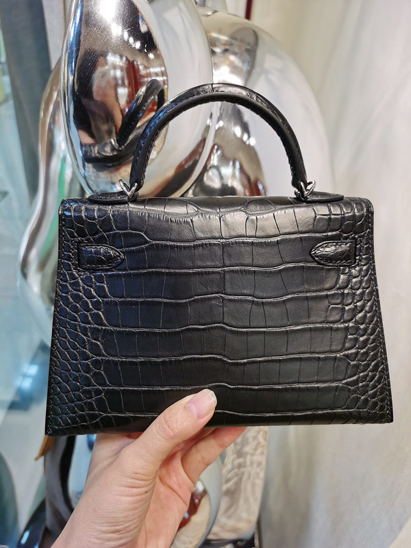 Modern handbag styled for everyday wear