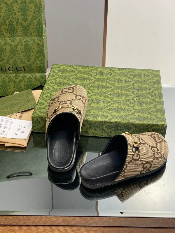 Gucci clean off-white luxury sneakers view 7 padded collar comfort