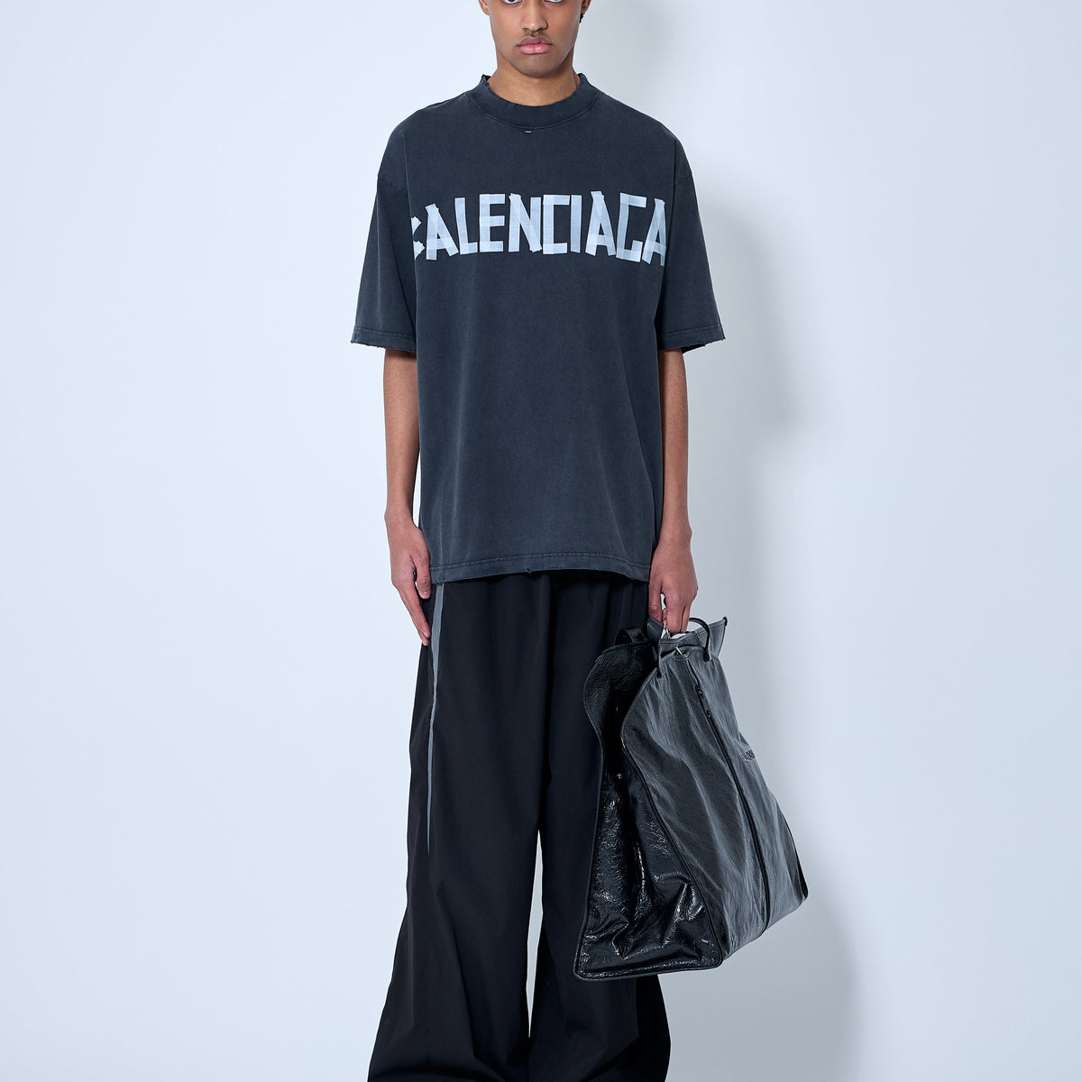 Balenciaga T-Shirts? Balenciaga Men Medium Fit T-Shirt Casual Everyday Designer Tee