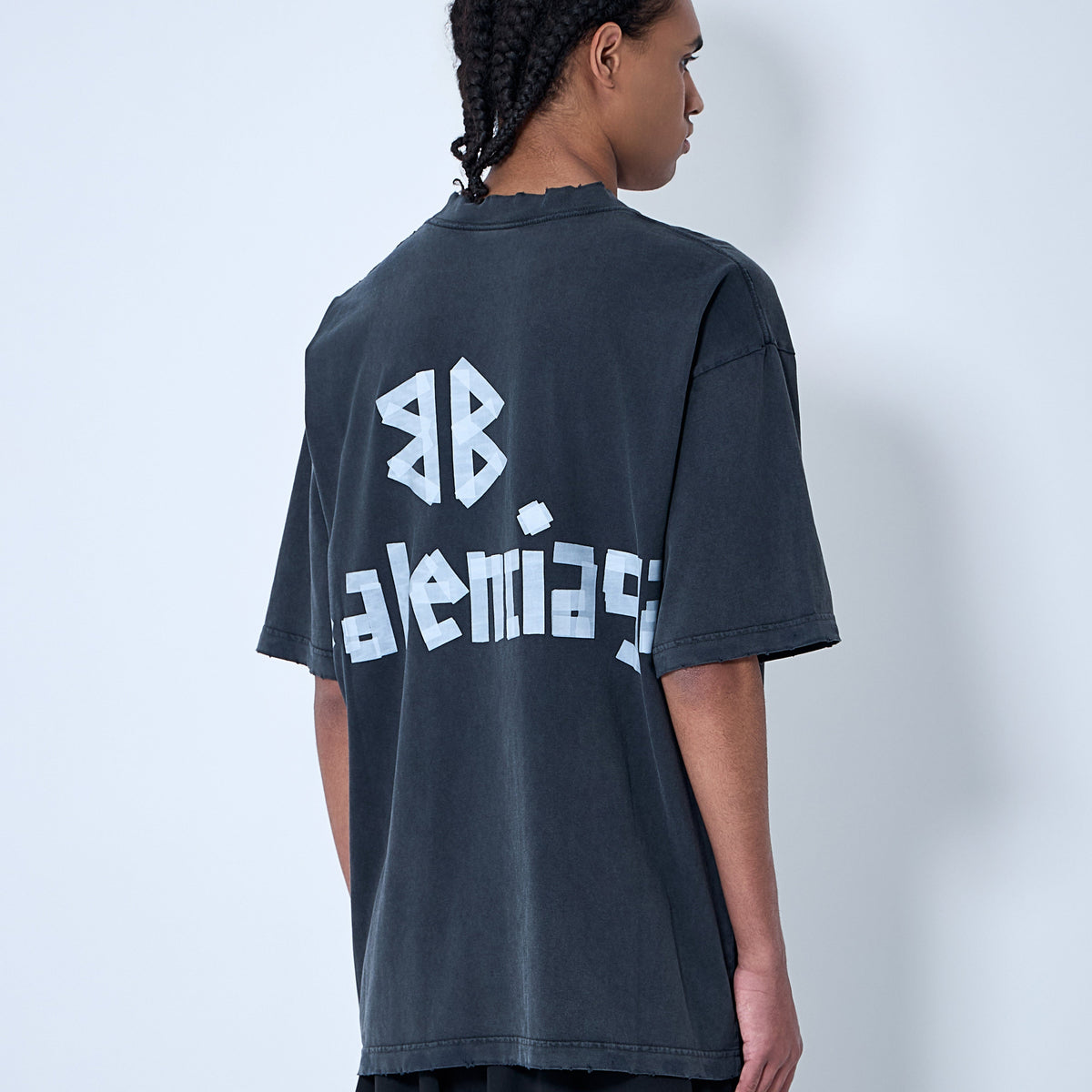 Balenciaga T-Shirts? Balenciaga Men Medium Fit T-Shirt Casual Everyday Designer Tee