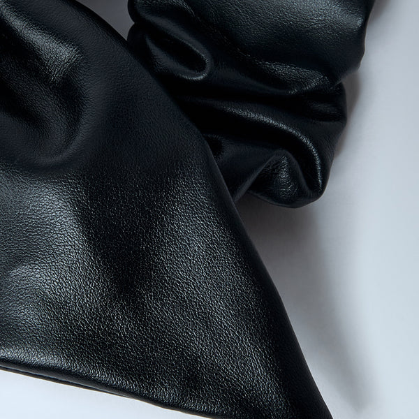 Balenciaga Accessories? Balenciaga Women Leather Logo Hardware Scrunchie Luxury Designer Fashion Accessory