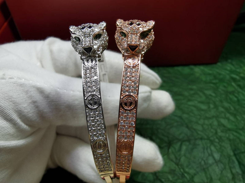 Front view of Cartier unisex jewelry piece