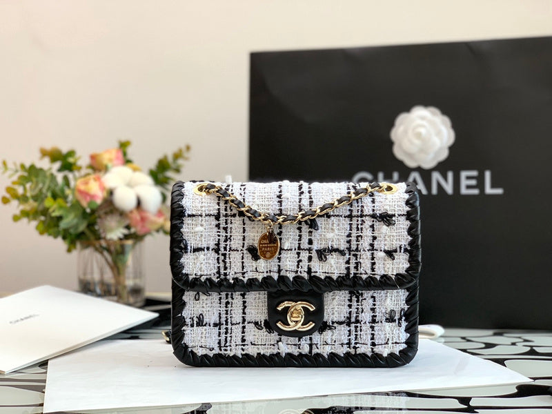  mid purse view 8