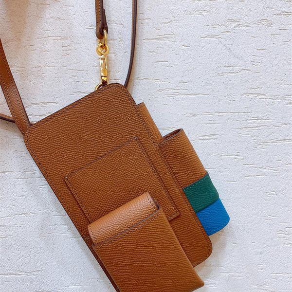 Side view of balanced structured handbag
