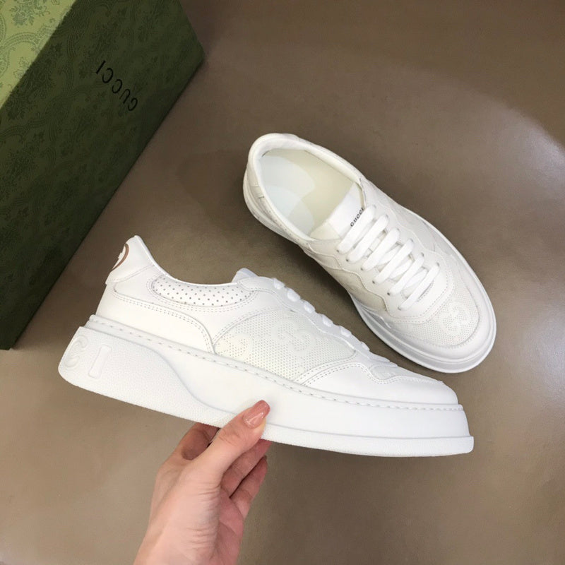 Gucci classic monochrome luxury sneakers view 5 low-top design