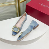Full silhouette view of Roger Vivier luxury piece style No.103