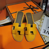 Hermes sandals Style 091 - sole and craftsmanship detail