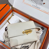  everyday bag interior and compartment view 9
