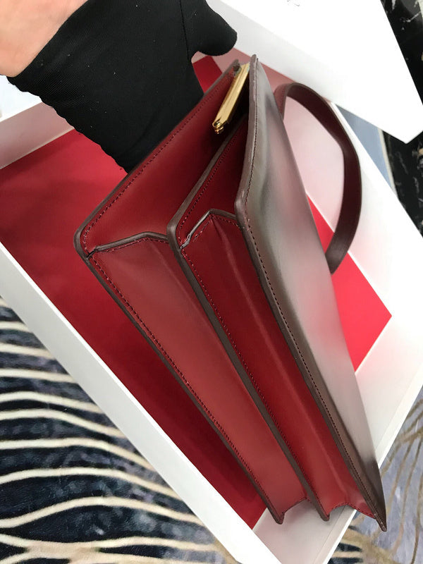 Front view of everyday-luxe polished women's handbag – women's luxury handbag