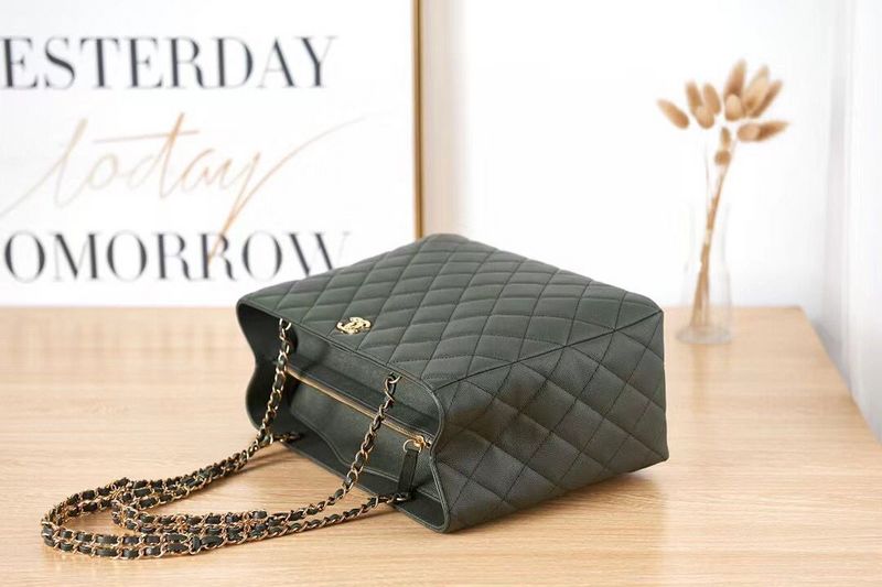 Zivas Charm Elevated Essentials Designer Handbag (Statement-Ready Design) – Back View