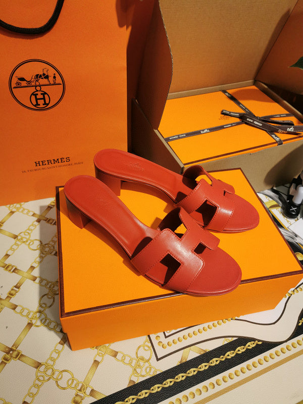Hermes sandals Style 016 - close-up of elevated everyday design