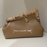 Ziva's Charm handbag – detail view (26cm*9.5cm*18cm)