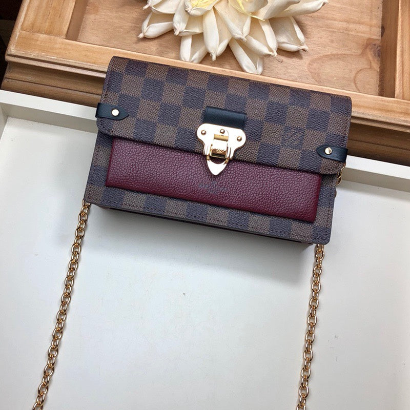 Close-up detail of everyday-luxe sleek women's handbag – women's designer-style accessory