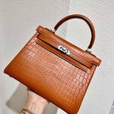  Refined satchel carried on shoulder 10