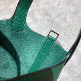 Streamlined bag women's premium everyday handbag