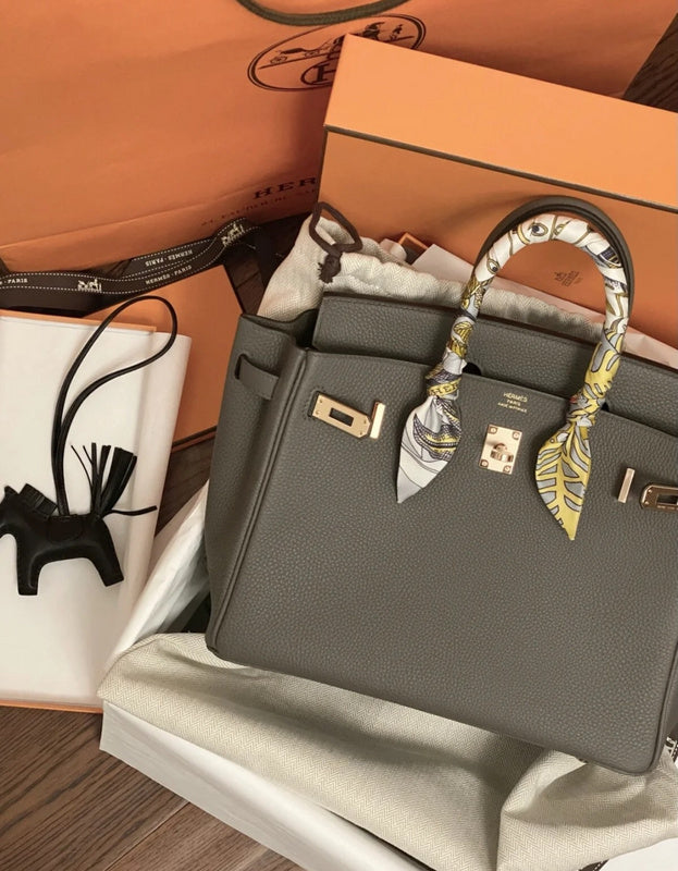 Sophisticated bag women's premium everyday handbag