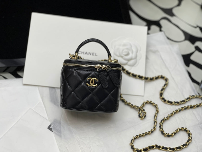  handbag, compact everyday style, image 7