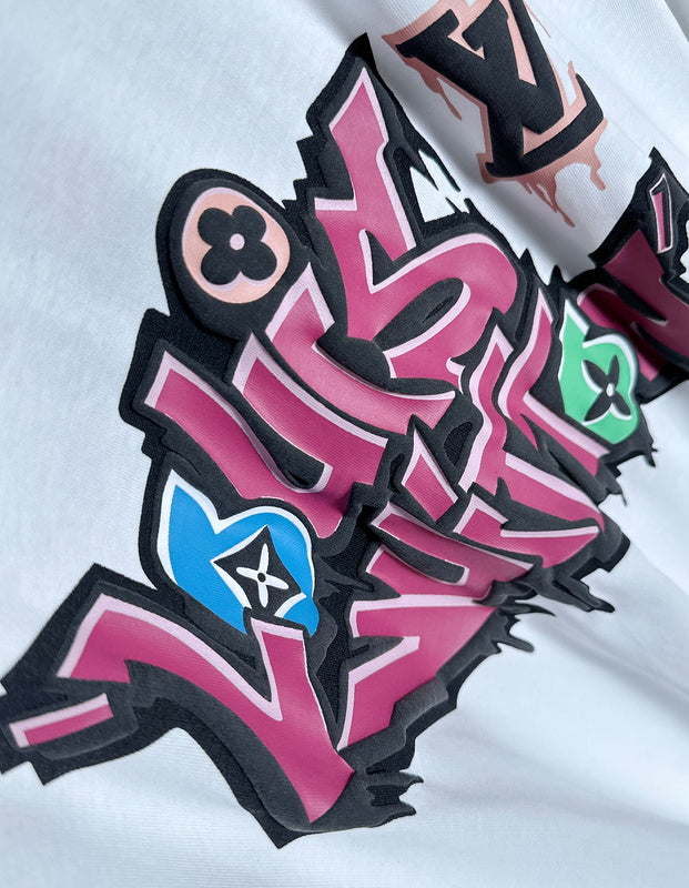Full styled look of Louis Vuitton cotton t-shirt with relaxed-fit cut