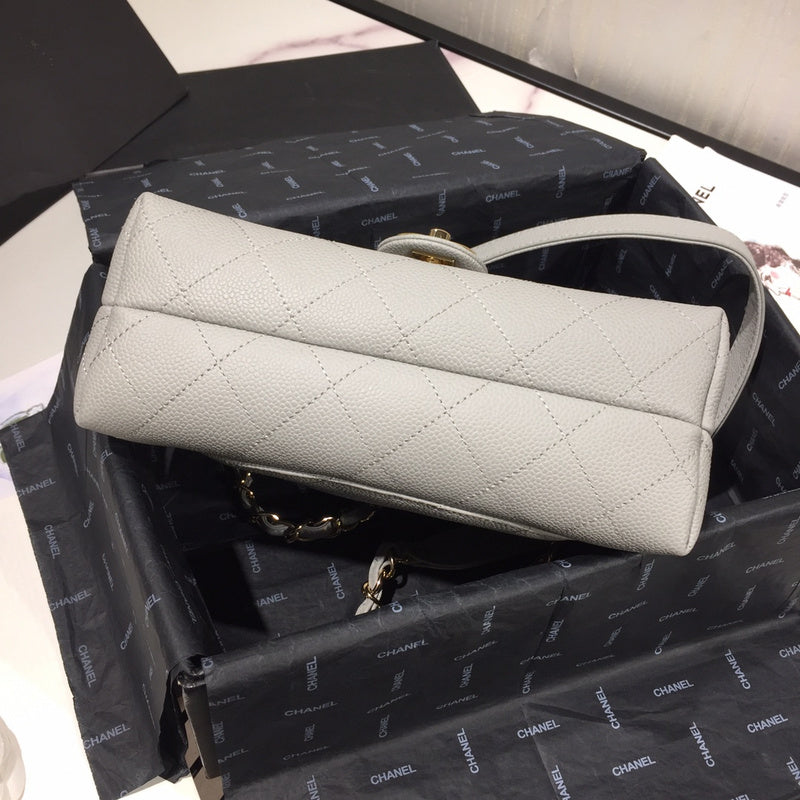Zivas Charm Signature Style Fashion Handbag (Refined Practical Design) – Detail View