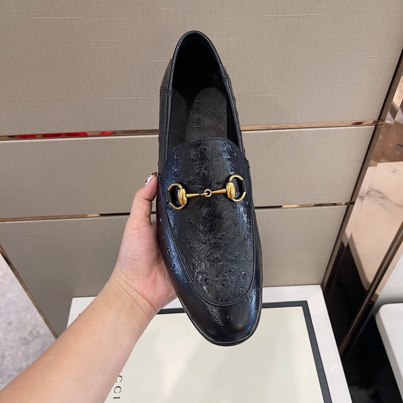 Gucci bold contrast luxury sneakers view 7 sleek tonal finish