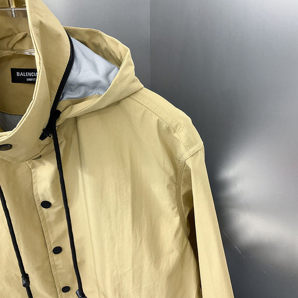 Three-quarter angle view of Balenciaga luxury piece style No.133