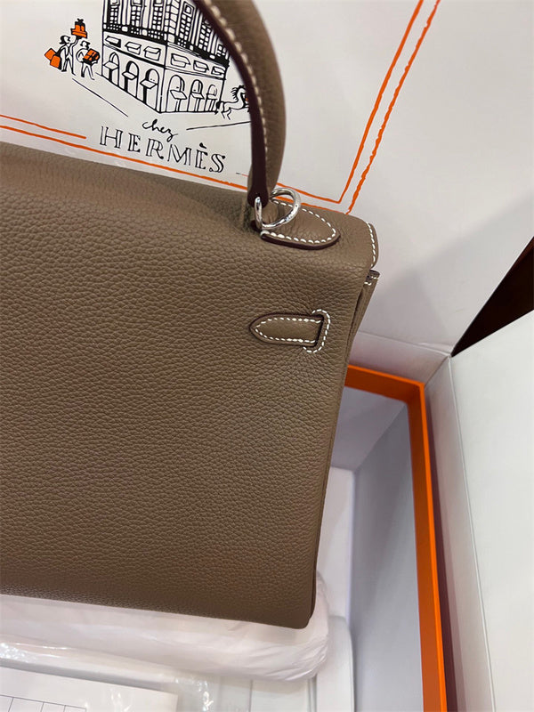  carryall bag interior and compartment view 9
