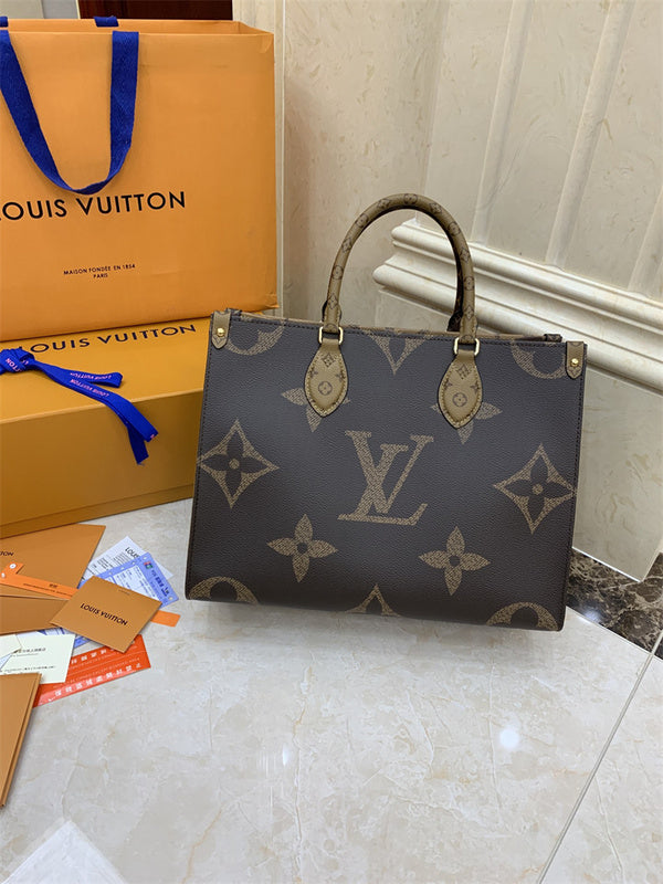  Tailored crossbody bag carried on shoulder 10