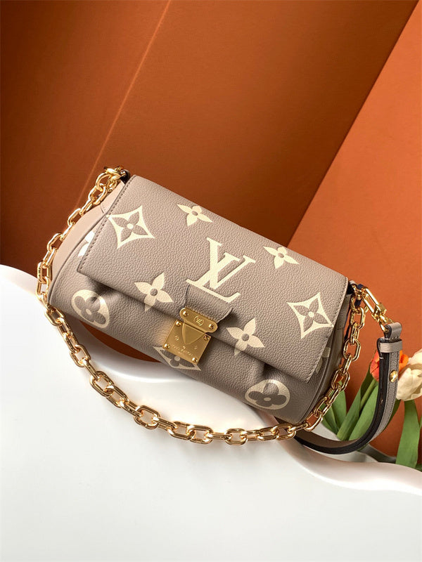  structured bag interior and compartment view 21