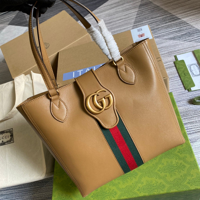 Handle and strap detail of structured chic women's handbag – women's premium purse