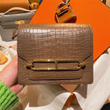  top-handle bag interior and compartment view
