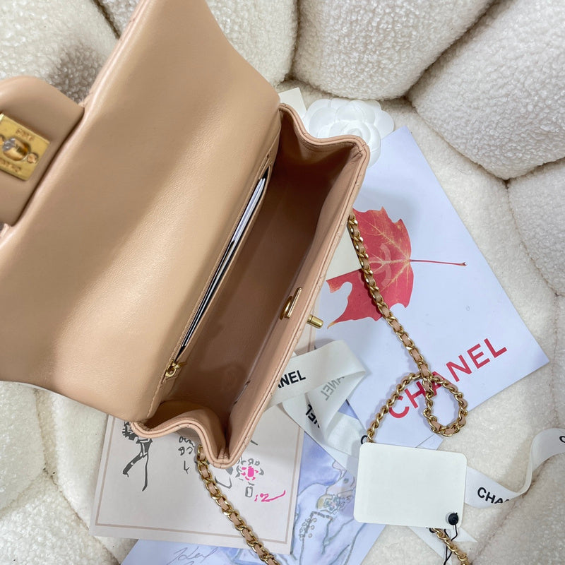  women's handbag, mid design, view 2