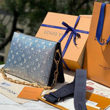  everyday bag interior and compartment view