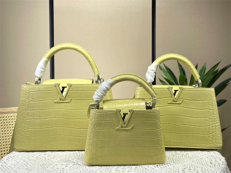  handbag interior and compartment view 9
